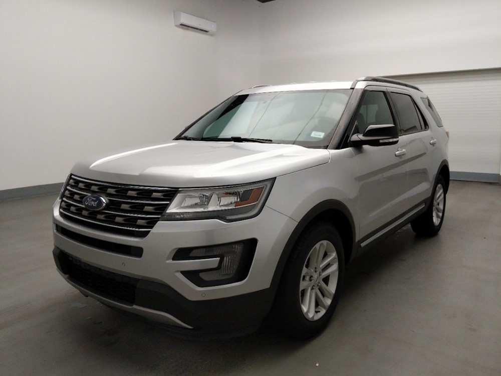 Used 2017 Ford Explorer Driver Front Bumper