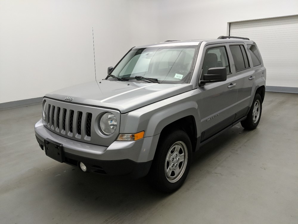 Used 2016 Jeep Patriot Driver Front Bumper