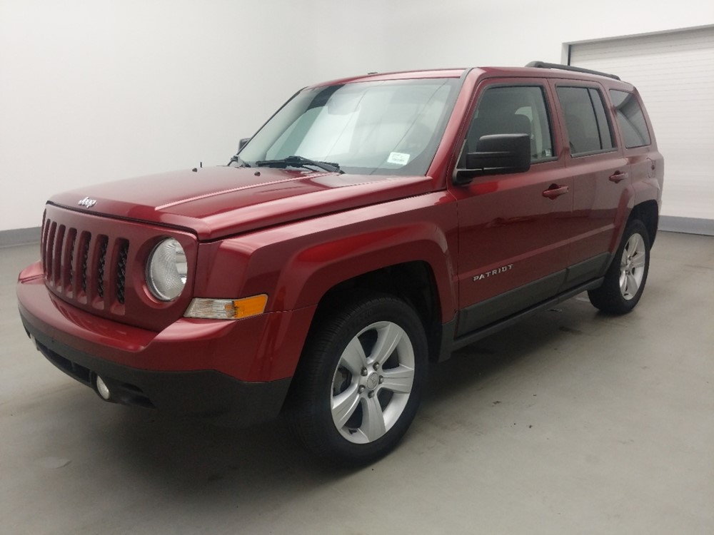 Used 2017 Jeep Patriot Driver Front Bumper
