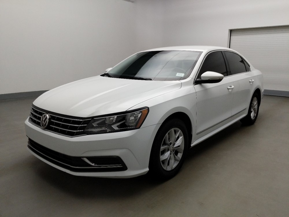 Used 2017 Volkswagen Passat Driver Front Bumper