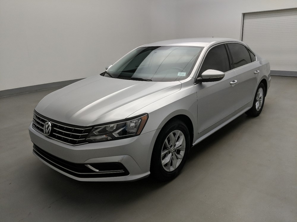 Used 2016 Volkswagen Passat Driver Front Bumper