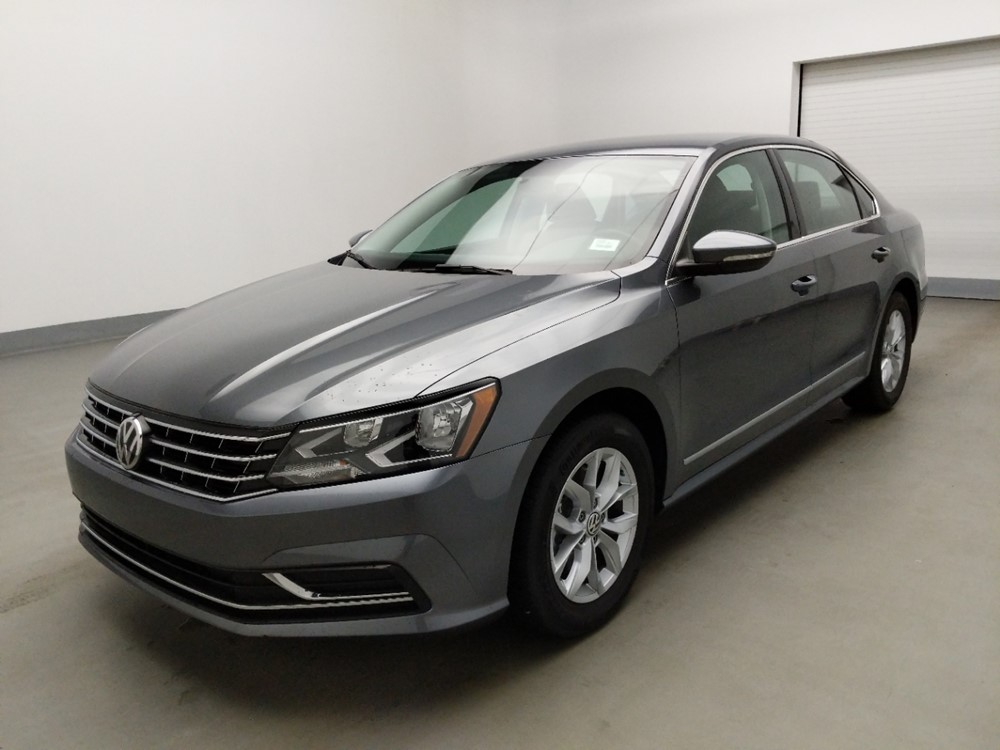 Used 2017 Volkswagen Passat Driver Front Bumper