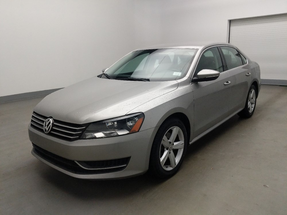 Used 2012 Volkswagen Passat Driver Front Bumper