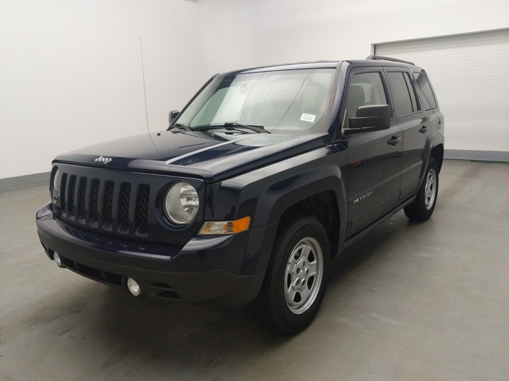 Used 2016 Jeep Patriot Driver Front Bumper
