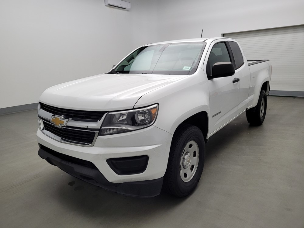 Used 2016 Chevrolet Colorado Driver Front Bumper