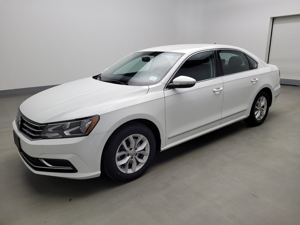 Used 2017 Volkswagen Passat Driver Front Bumper