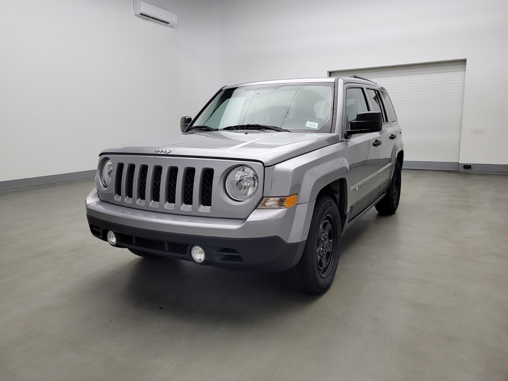 Used 2016 Jeep Patriot Driver Front Bumper