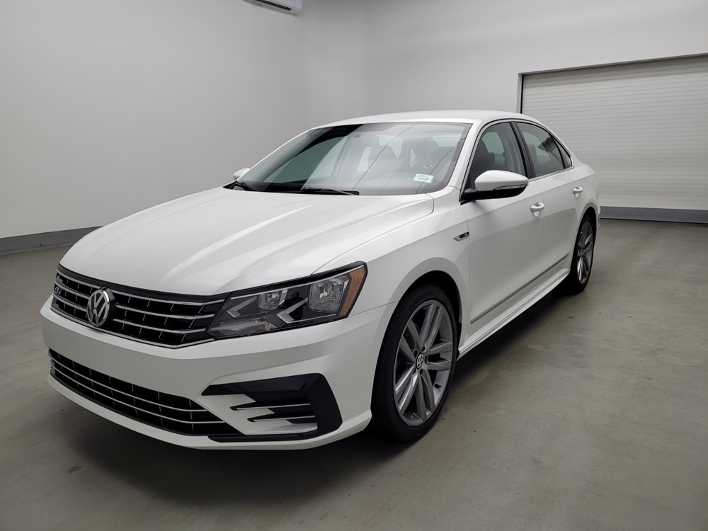 Used 2017 Volkswagen Passat Driver Front Bumper