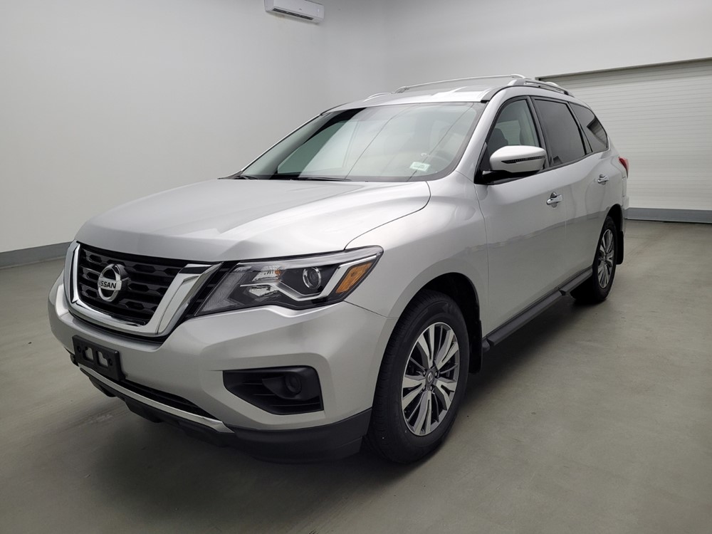 Used 2018 Nissan Pathfinder Driver Front Bumper
