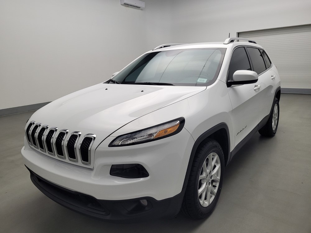 Used 2018 Jeep Cherokee Driver Front Bumper
