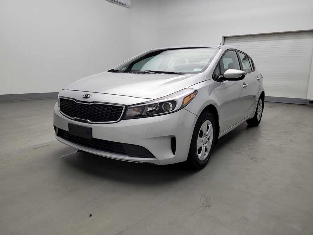 Used 2017 Kia Forte5 Driver Front Bumper