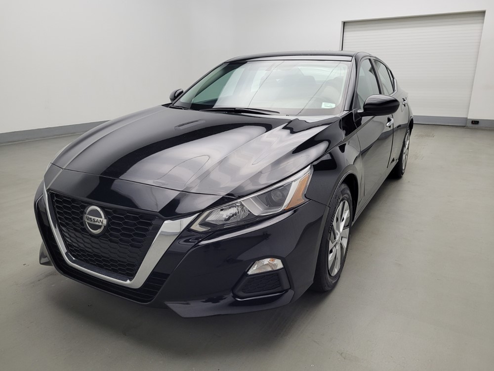 Used 2019 Nissan Altima Driver Front Bumper