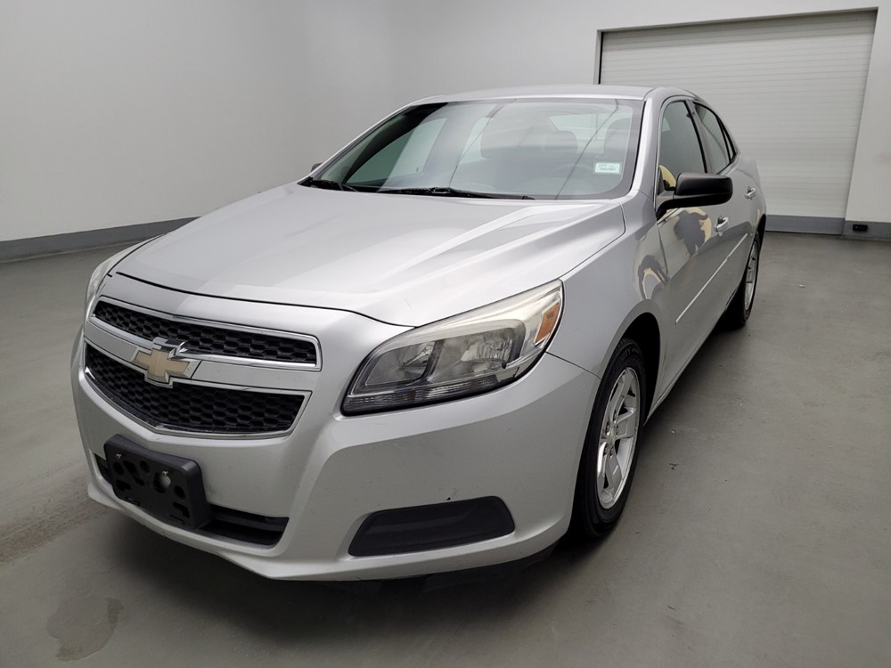 Used 2013 Chevrolet Malibu Driver Front Bumper