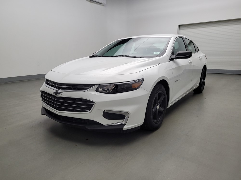 Used 2017 Chevrolet Malibu Driver Front Bumper