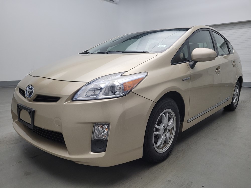 Used 2011 Toyota Prius Driver Front Bumper