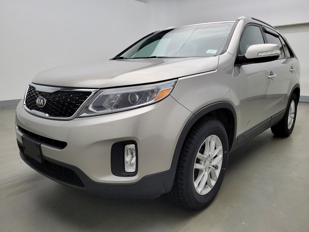 Used 2015 Kia Sorento Driver Front Bumper