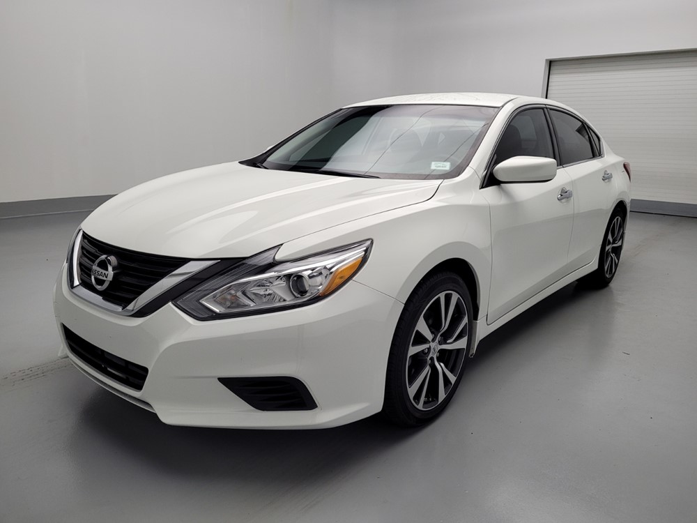 Used 2018 Nissan Altima Driver Front Bumper