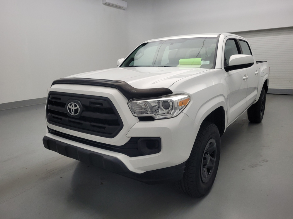 Used 2016 Toyota Tacoma Driver Front Bumper