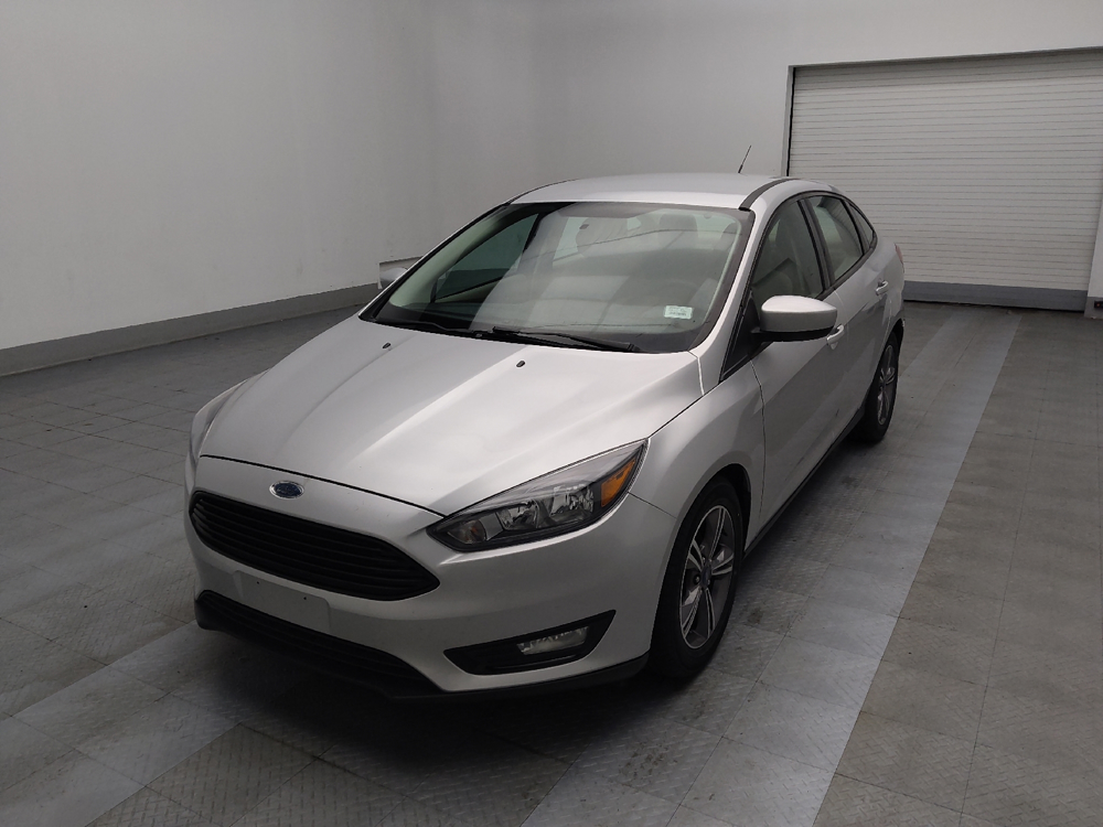 2018 Ford Focus SE's photo