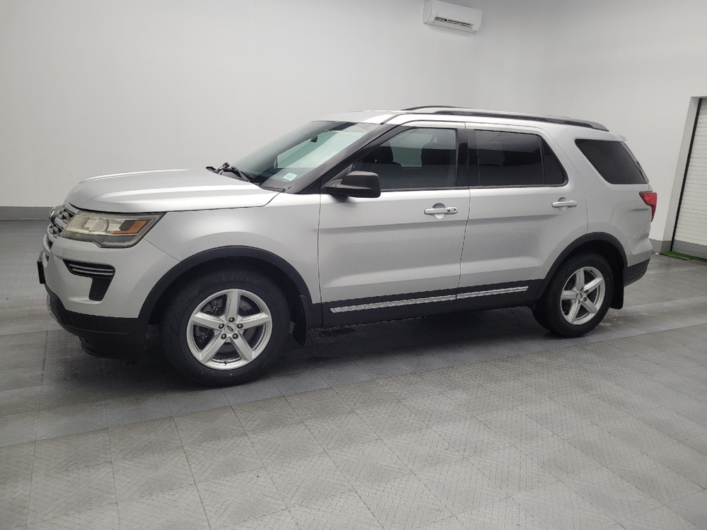 Image 2 of 2018 Ford Explorer XLT