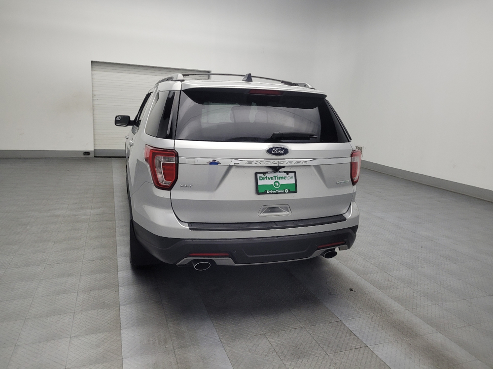 Image 5 of 2018 Ford Explorer XLT