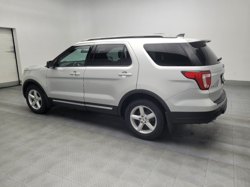 Image 3 of 2018 Ford Explorer XLT