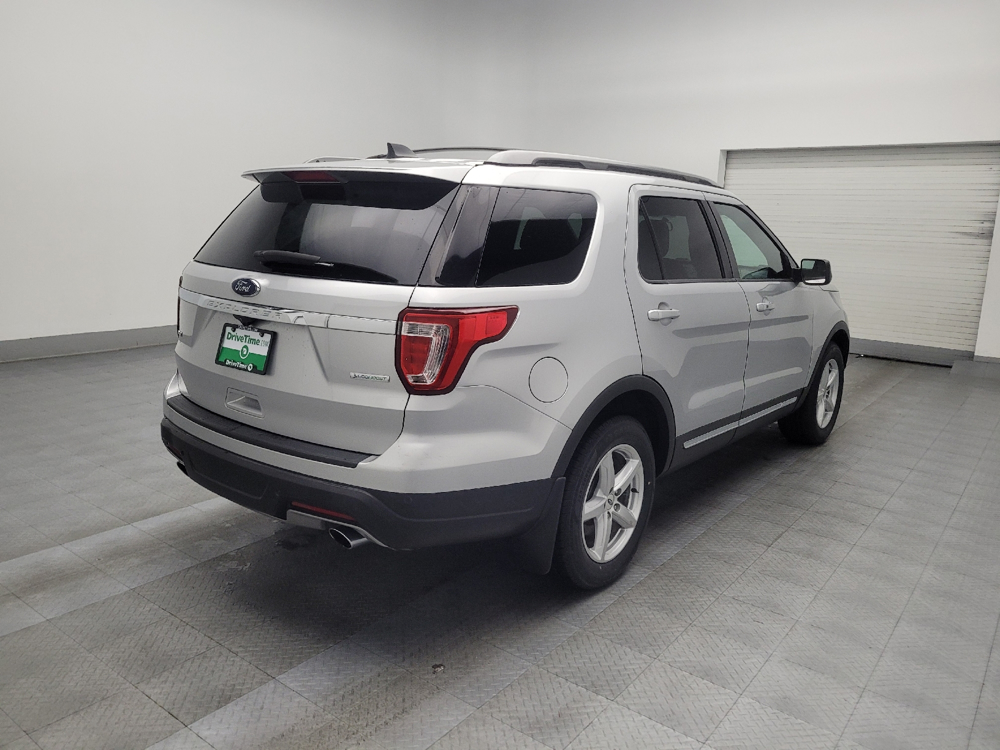 Image 7 of 2018 Ford Explorer XLT