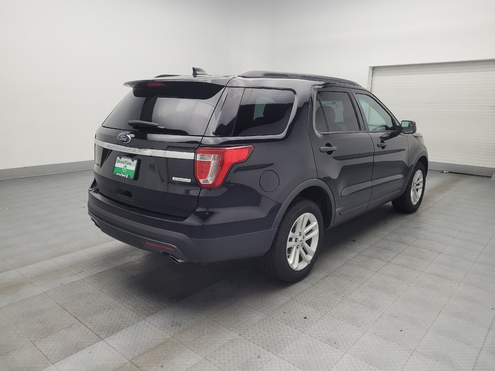 Image 7 of 2017 Ford Explorer