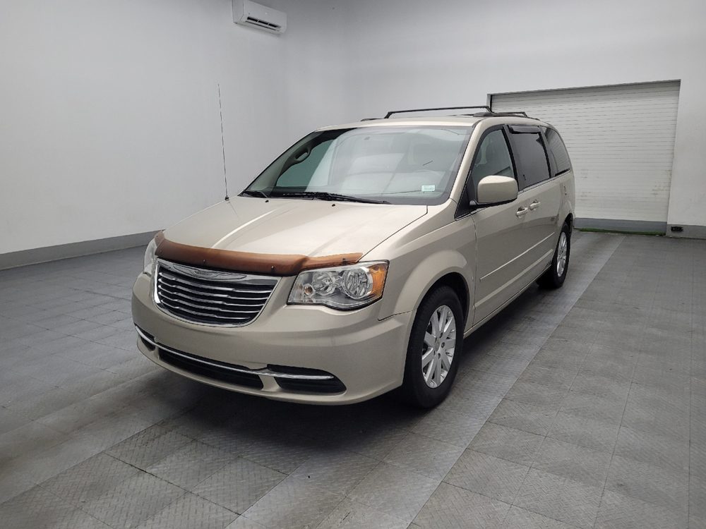 2015 Chrysler Town & Country LX's photo
