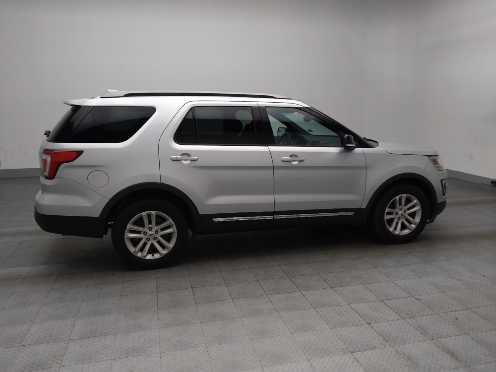 Image of 2017 Ford Explorer XLT