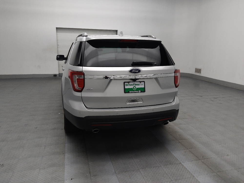Image of 2017 Ford Explorer XLT