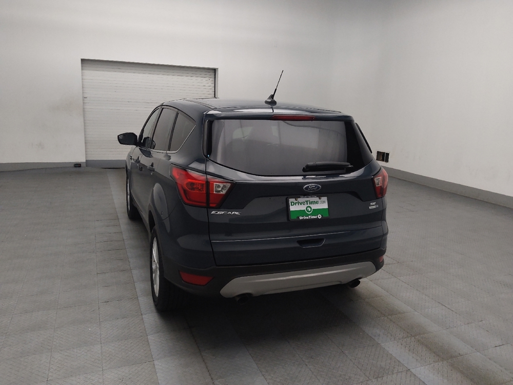 Image of 2019 Ford Escape SE