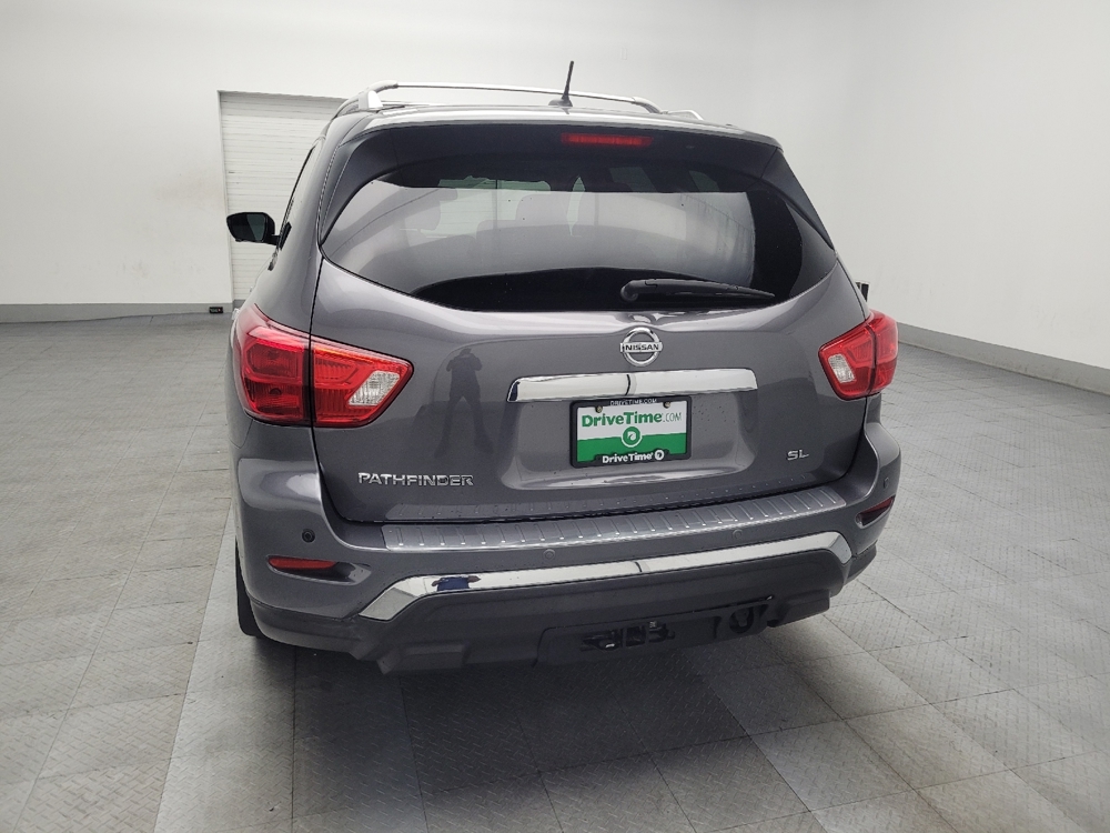 Image of 2017 Nissan Pathfinder SL