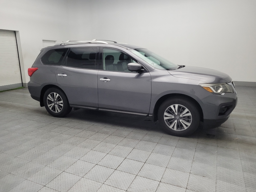 Image of 2017 Nissan Pathfinder SL