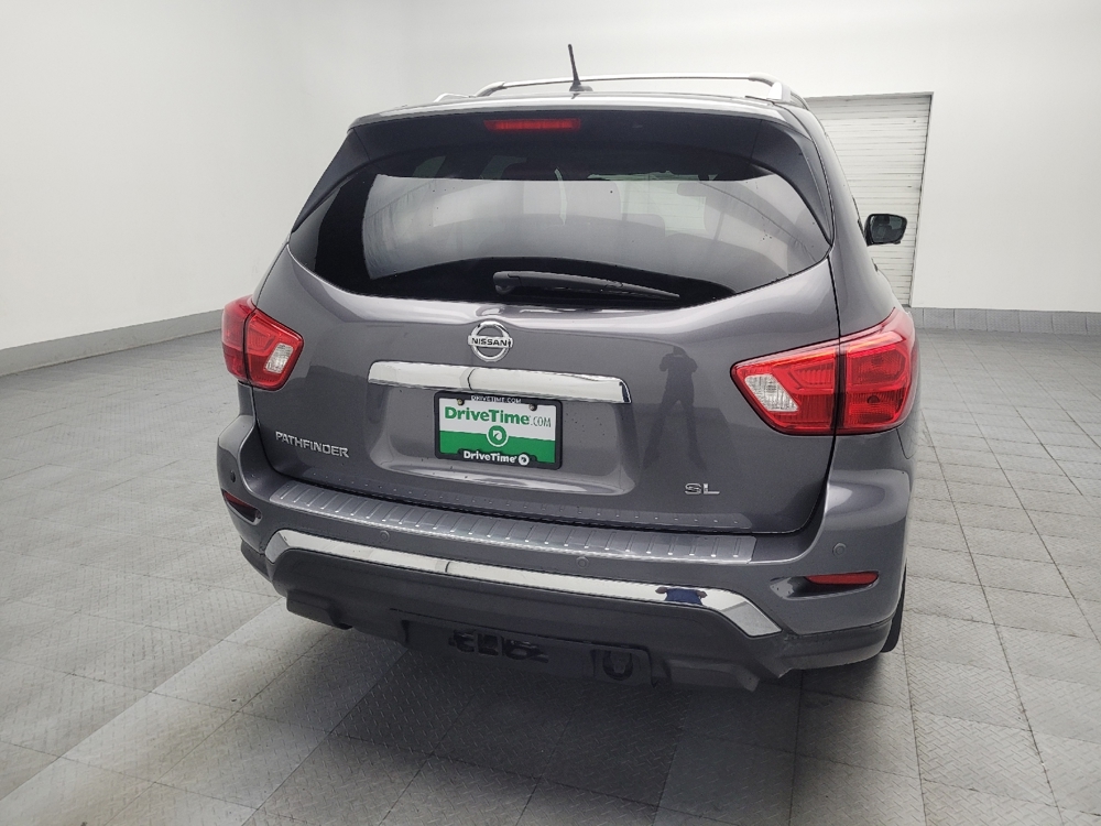 Image of 2017 Nissan Pathfinder SL