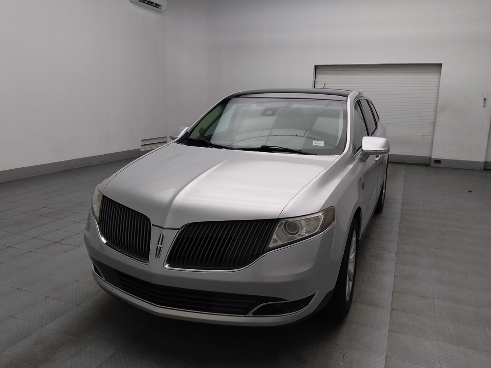 2013 Lincoln MKT Base