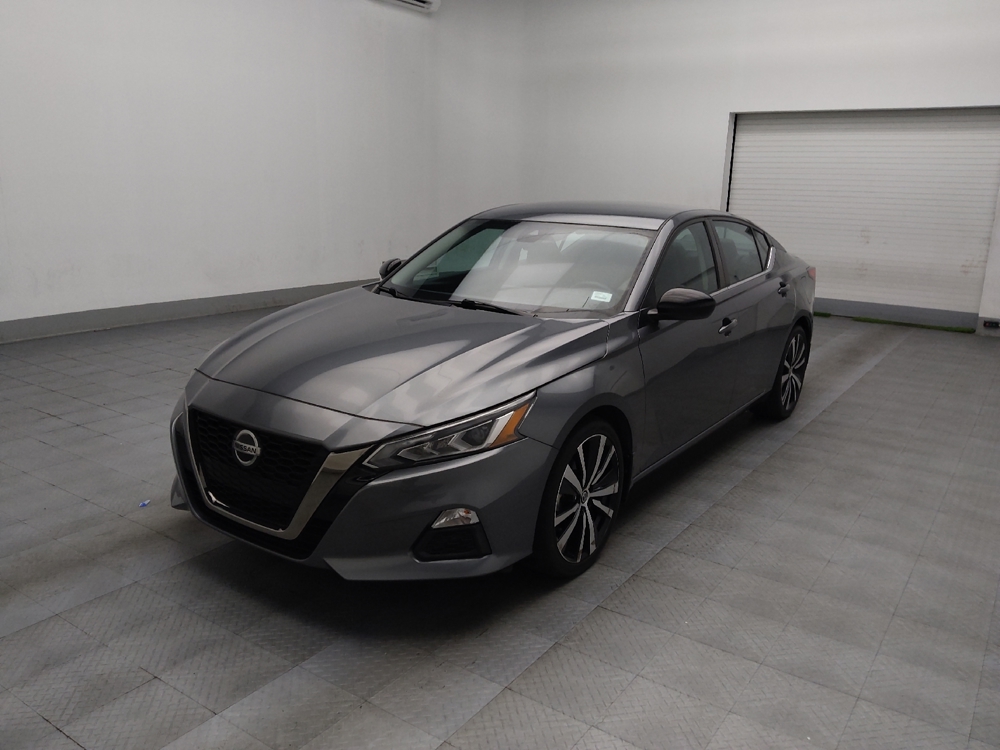 2021 Nissan Altima SR's photo