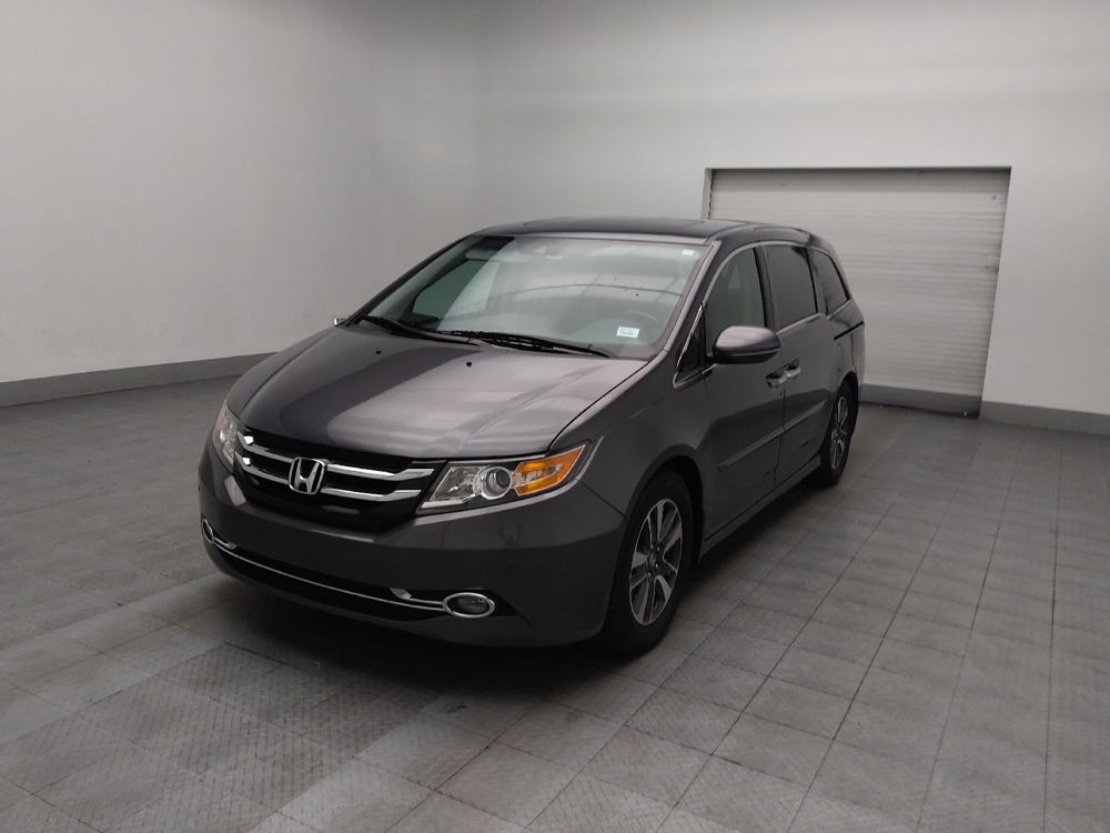 2016 Honda Odyssey Touring's photo
