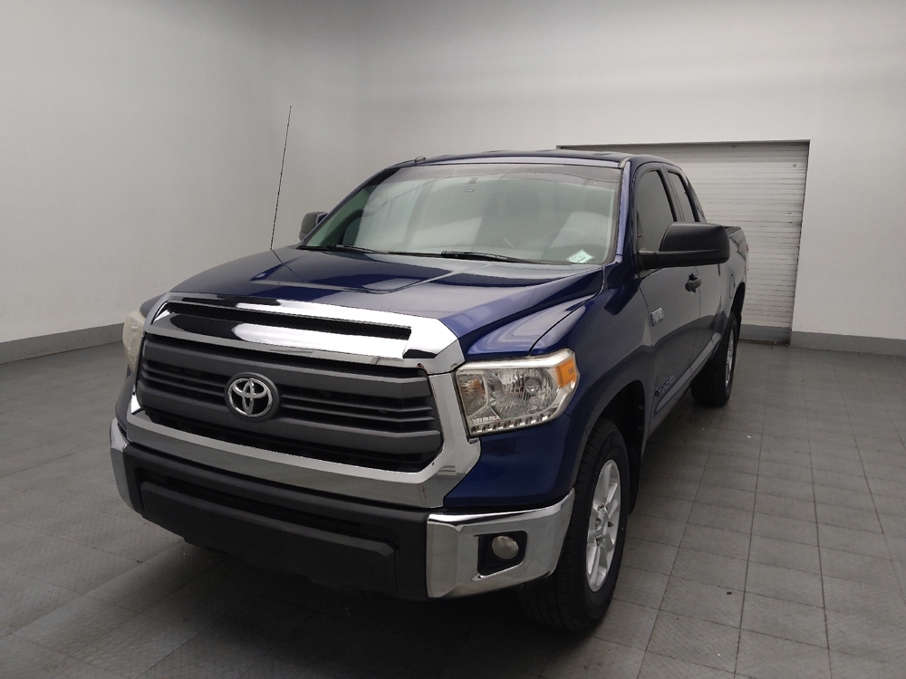 2015 Toyota Tundra SR5's photo