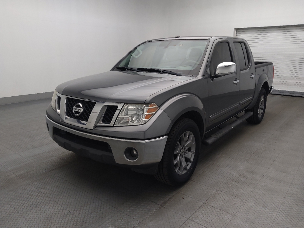 2019 Nissan Frontier SL's photo