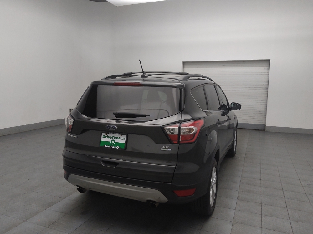 Image of 2018 Ford Escape SE