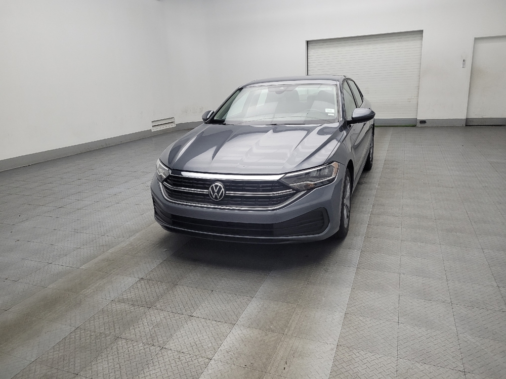 2024 Volkswagen Jetta SE's photo