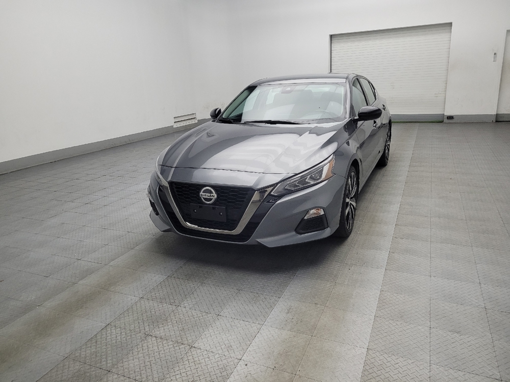 2021 Nissan Altima SR's photo