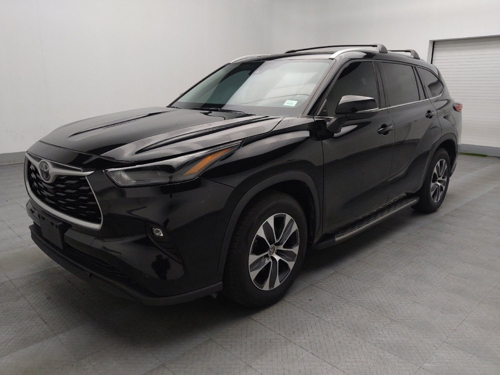 2022 Toyota Highlander XLE's photo