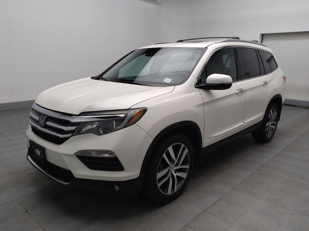 2016 Honda Pilot Touring's photo
