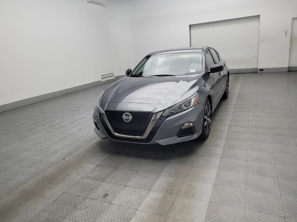 2021 Nissan Altima SR's photo