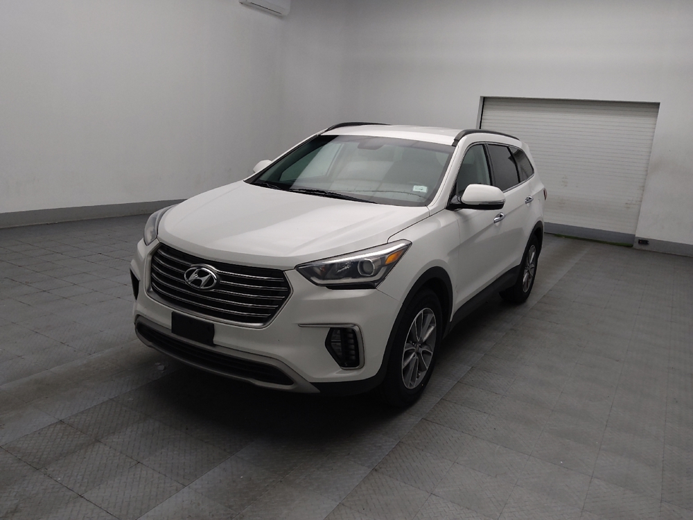 2019 Hyundai Santa Fe SE's photo