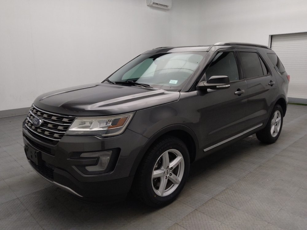 2017 Ford Explorer XLT's photo