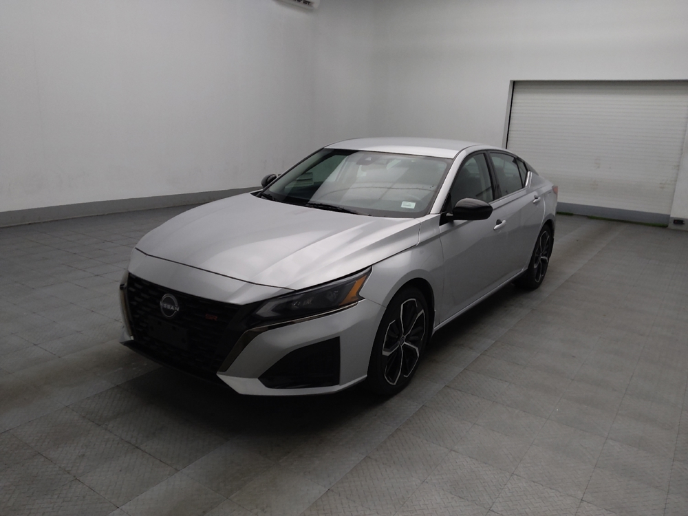 2023 Nissan Altima SR