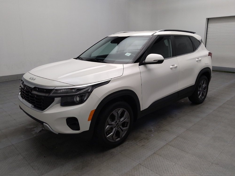 2024 Kia Seltos S's photo